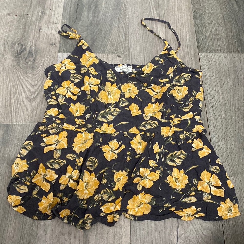 Floral top